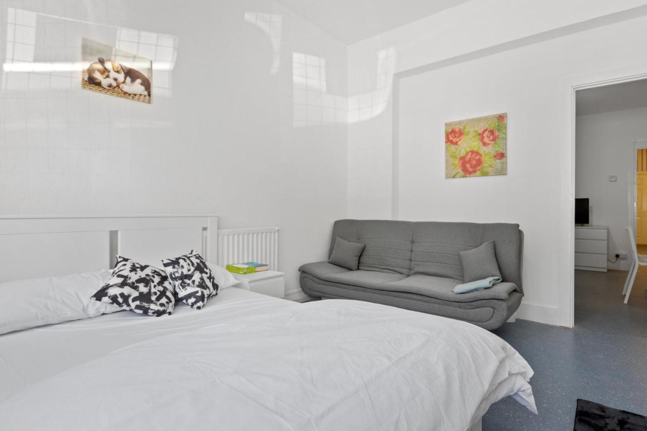 Fantastic 2Bd Barking Stay With Links To The City! London Exterior photo
