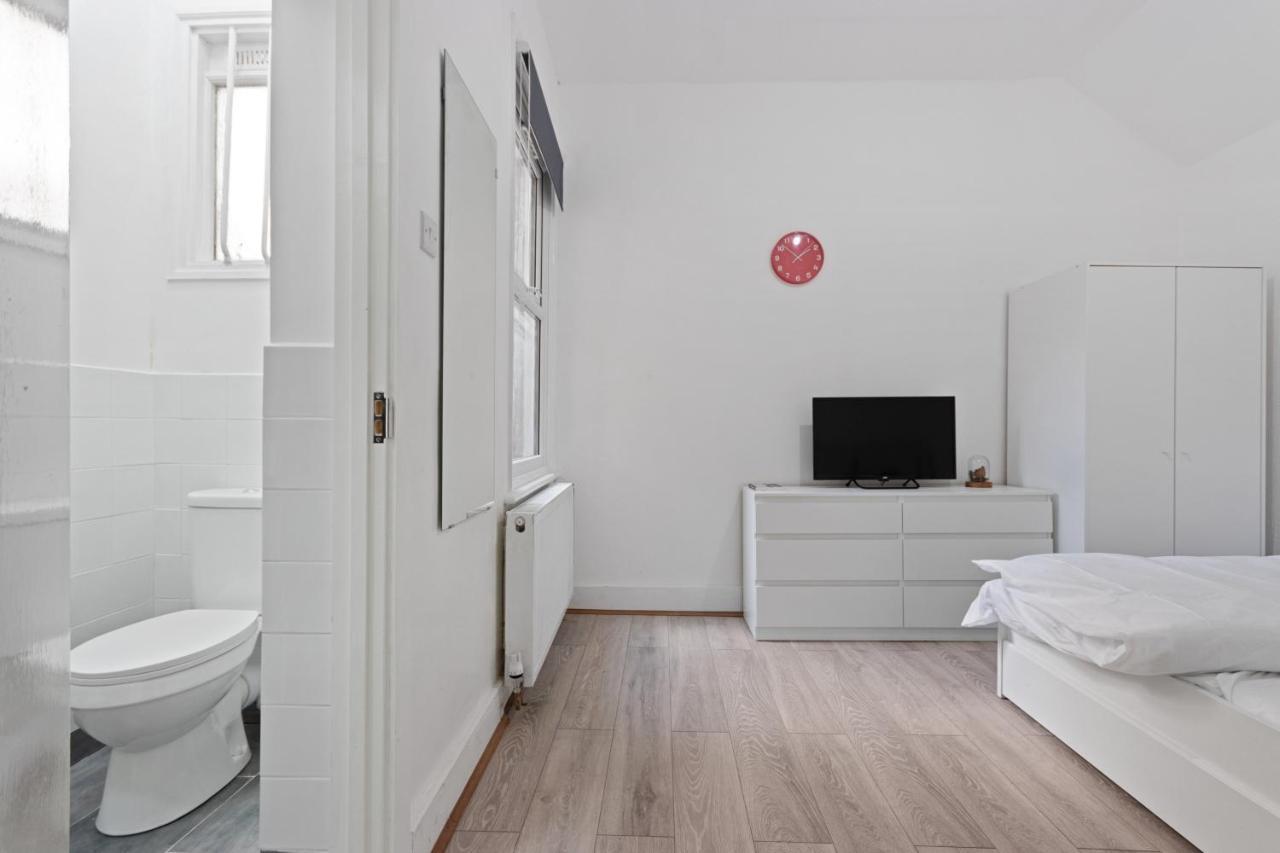 Fantastic 2Bd Barking Stay With Links To The City! London Exterior photo